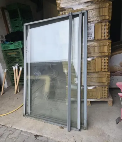 Windschutz aus Glas, 4 Elemente