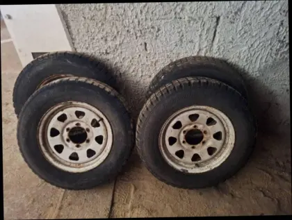 4 Stk. Reifen 205R16C