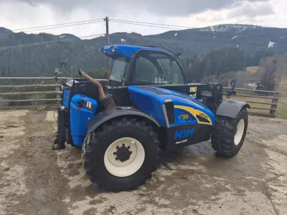 New Holland Teleskoplader LM5040