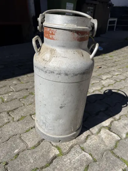 Milchkannen