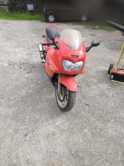 Suzuki GSX 600F