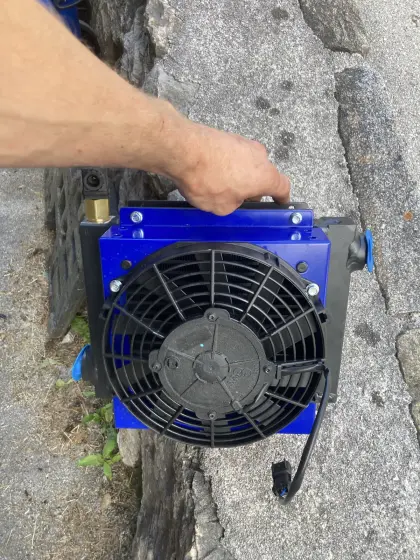 Ölkühler 12 V
