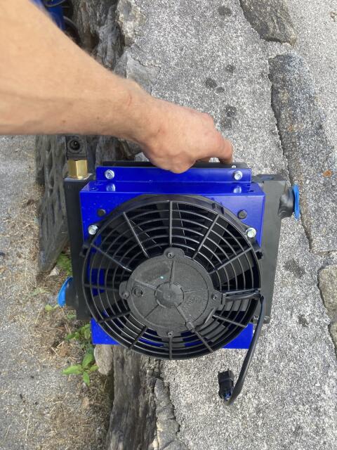 Ölkühler 12 V