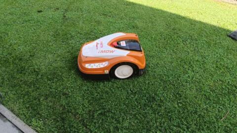 Stihl iMow RMI 422 P Rasenmähroboter