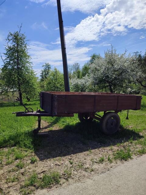 Gebaute Anhänger