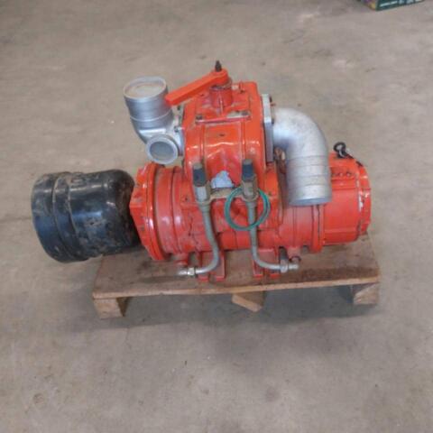 Kompressor Vakuumpumpe PNE122D Jurop Güllefass