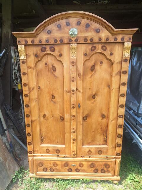 Bauernschrank