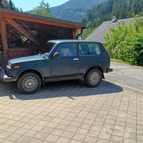 Lada Niva 2121