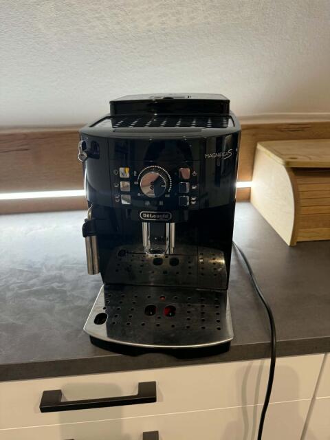 DeLonghi Magnifica S