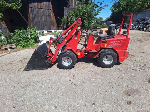 Schäffer Hoflader 222S