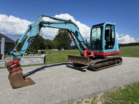 Takeuchi TB 145 Powertilt