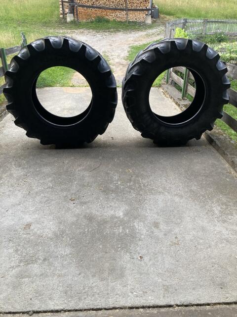 Reifen 480/70 R30