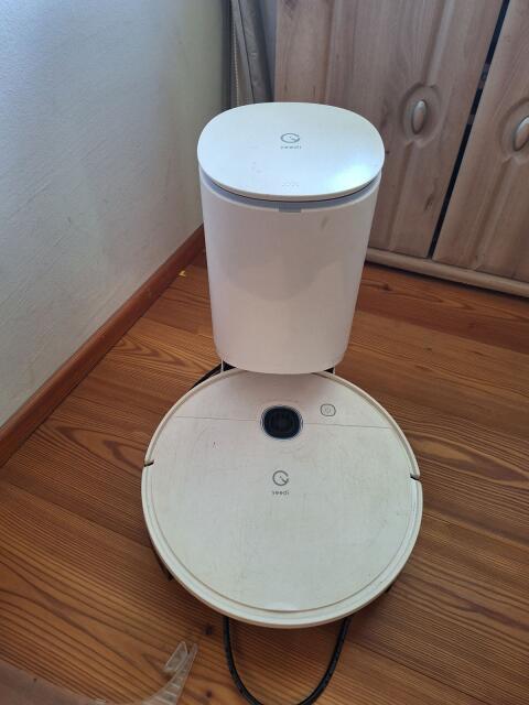 Staubsaugerroboter Yedi