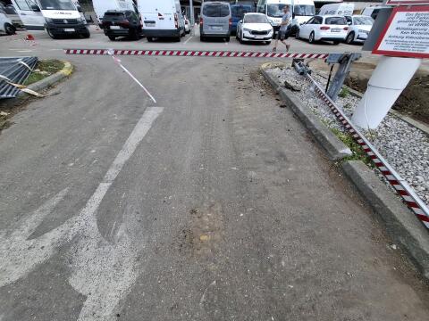 Verkaufe gebrauchte Einfahrtsschranken
