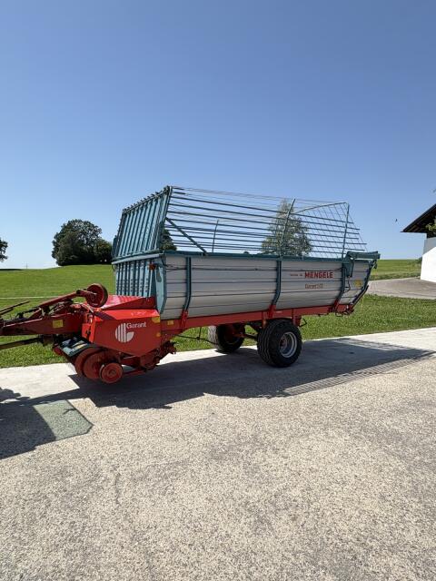 Verkaufe einen sehr gut erhaltenen Ladewagen 532 Garant (Mengele Garant 532)