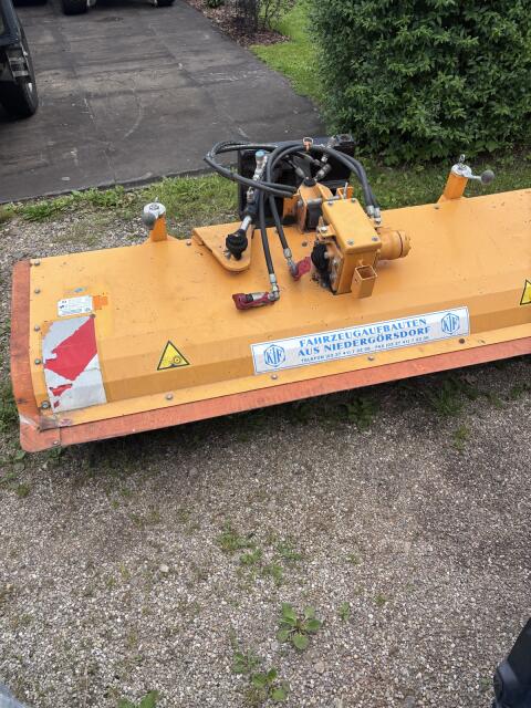 Kehrbesen, Kehrmaschine für Hoftrac, Traktor oder Multicar