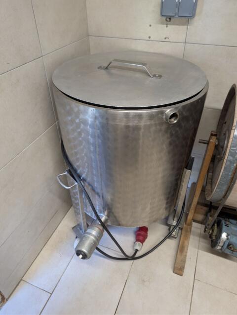 Kaskessel mit Wasserbad