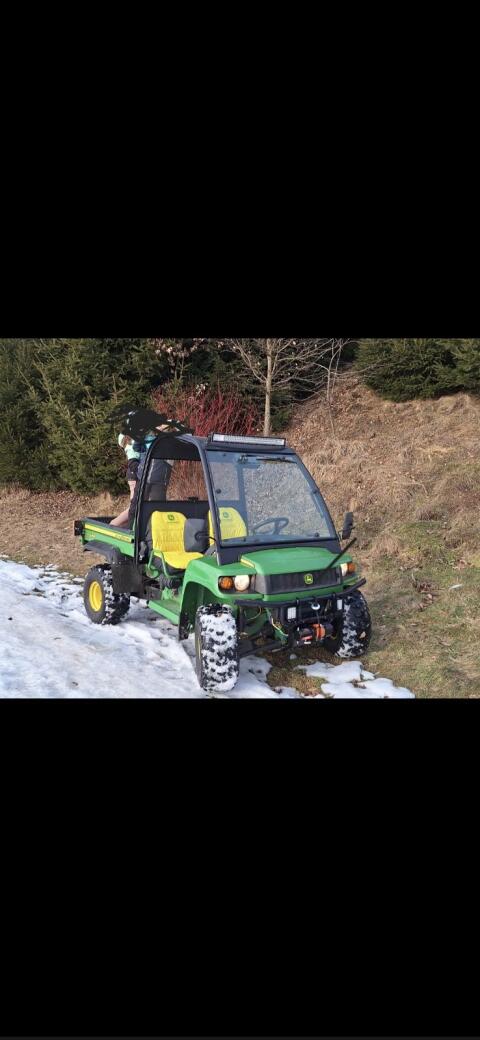 Herr Fredi John Deere Gator HPX 4x4