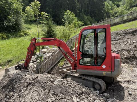 Takeuchi TB 125