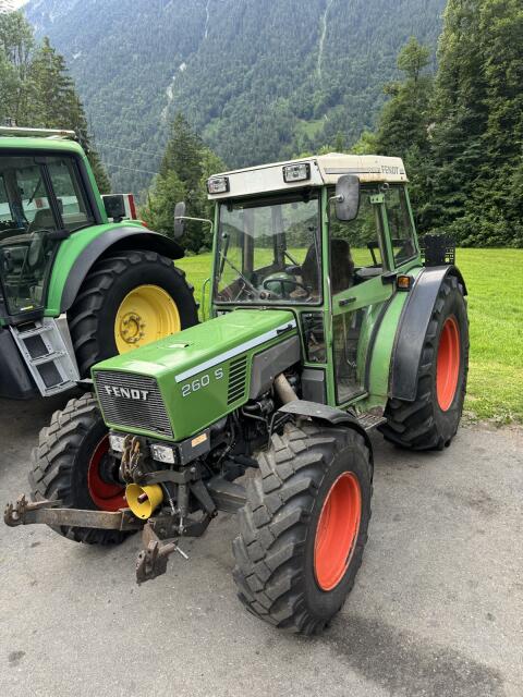 Verkaufe Fendt 260 S