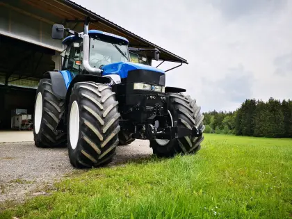 New Holland TM190