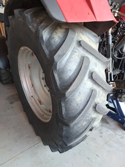 Traktorreifen Continental 520/70/R34 von Steyr MT