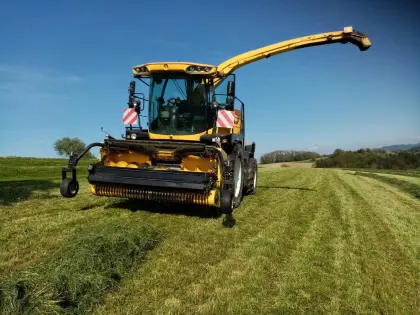 New Holland FR9050
