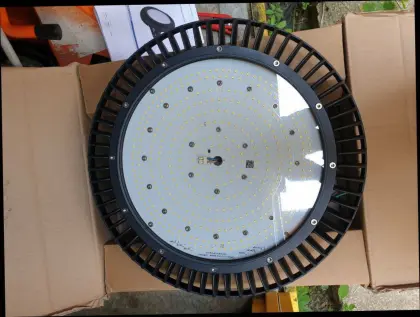 Hallenleuchte 130 W Gifas