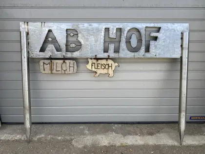 Schild „Ab Hofverkauf“ zu verkaufen