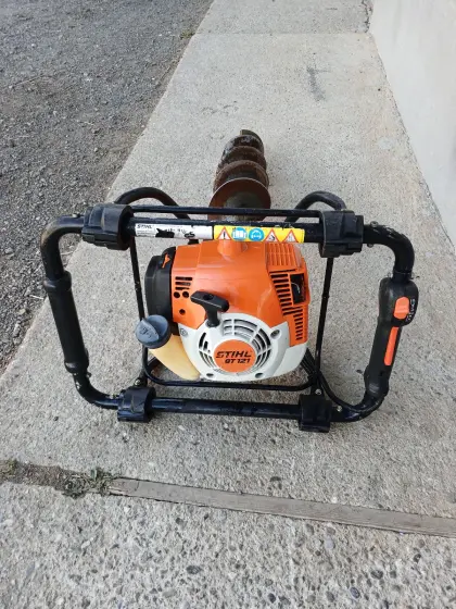 Stihl Erdbohrer BT 121