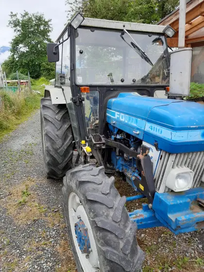 Traktor Ford 4110 Allrad