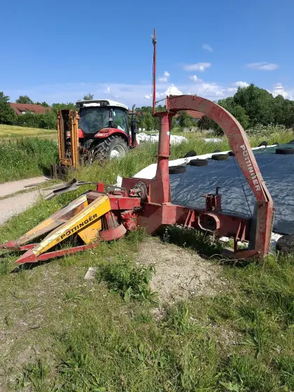 Pöttinger MEX 2