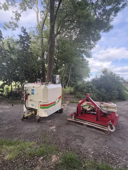 Hörger KBR 180 Reinigungsmaschine mit 1.000 l Wassertank