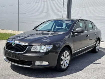 Skoda Superb 2.0 TDI, nur 128.000 km