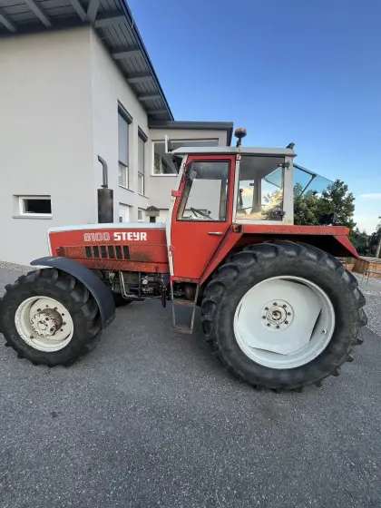 Steyr 8100