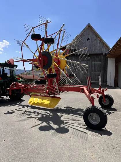Pöttinger Mittelschwader 771A