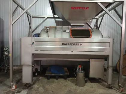 Weinpresse pneumatisch 2.000 l Schafenberger