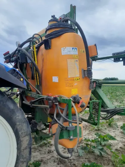 Amazone 21 m UF 1.200 Feldspritze