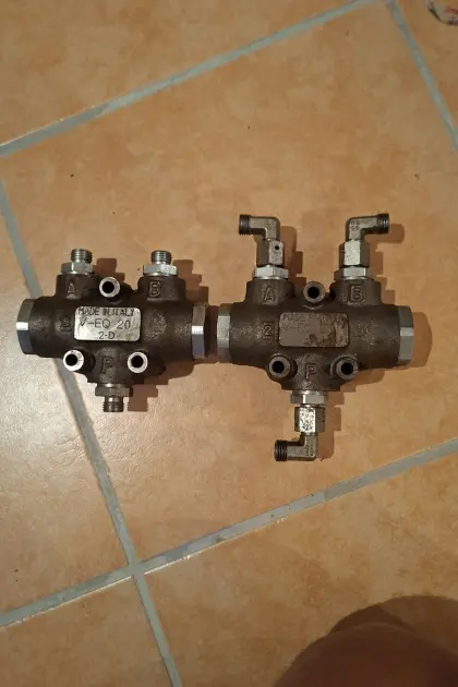 Hydr. Mengenverteiler