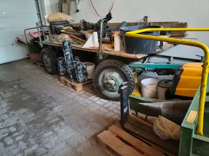 Landwirtschaftlicher Anhänger, 4-Rad angetrieben über Zapfwelle