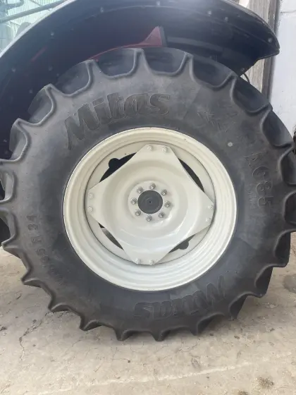 Kompletträder Mitas 460/85 R34 und 340/85 R28