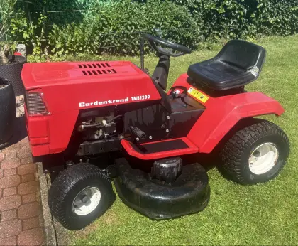 Rasentraktor Gardentrend TMB 1200