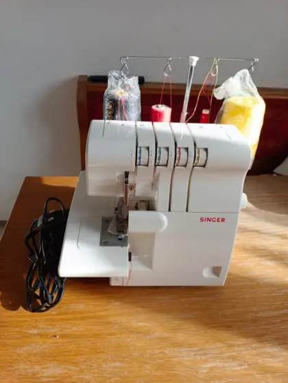 Singer Overlock Nähmaschine 14SH644
