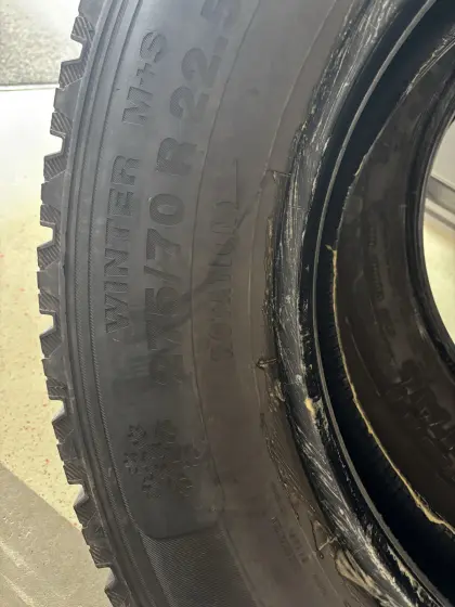 275/70 R 22,5 LKW-Reifen, neuwertig