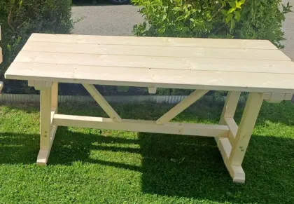 Gartentisch