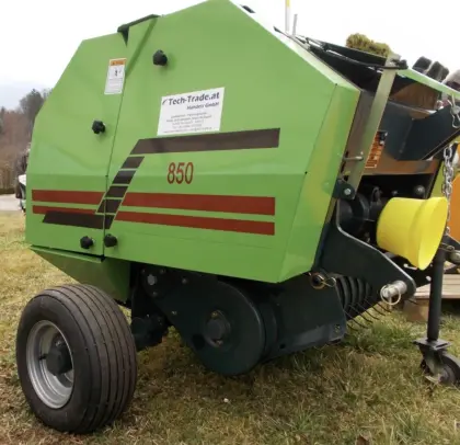 Wawotec Mini Rundballenpresse