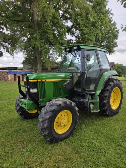 John Deere 6110 Hopfen