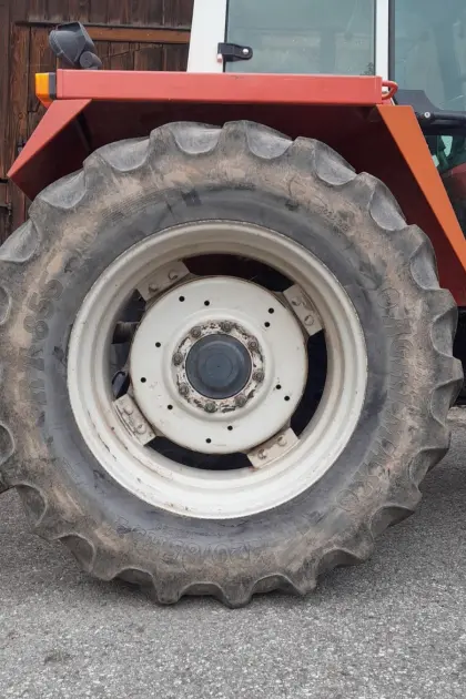 Kompletträder 16.9R34 Steyr 8080