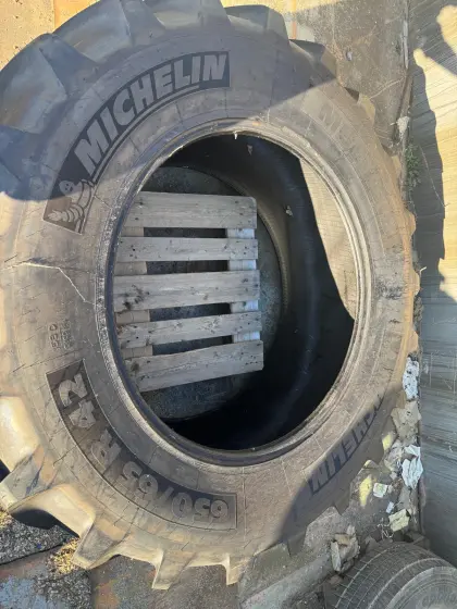 Michelin Multibib 650/65 R42 158D