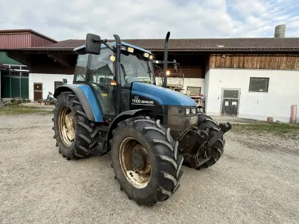 New Holland TS100